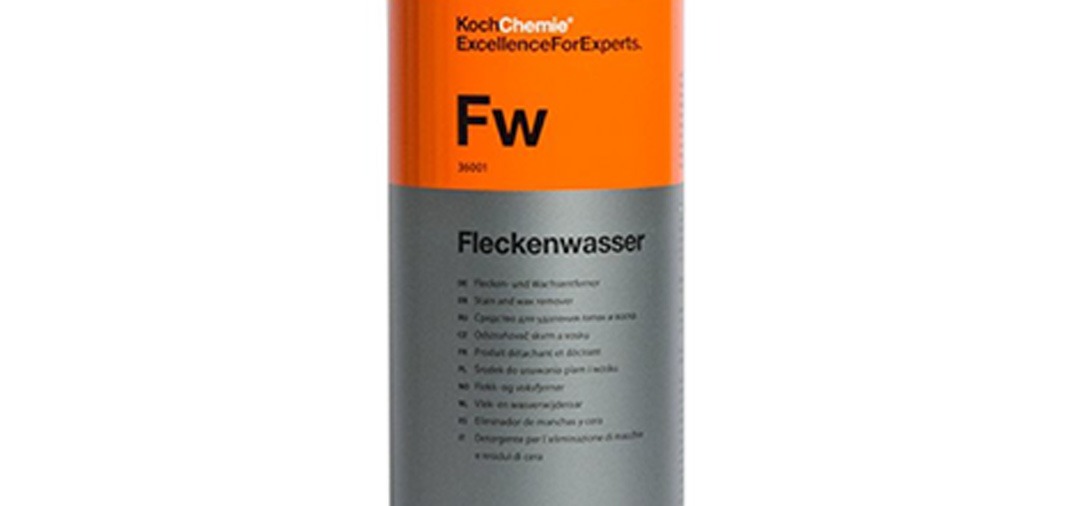 KochChemie Fleckenwasser est un cleaner (à base d'alcool IPA). développé pour supprimer les résidus d'huiles, filers et traces de polish de la carrosserie ...