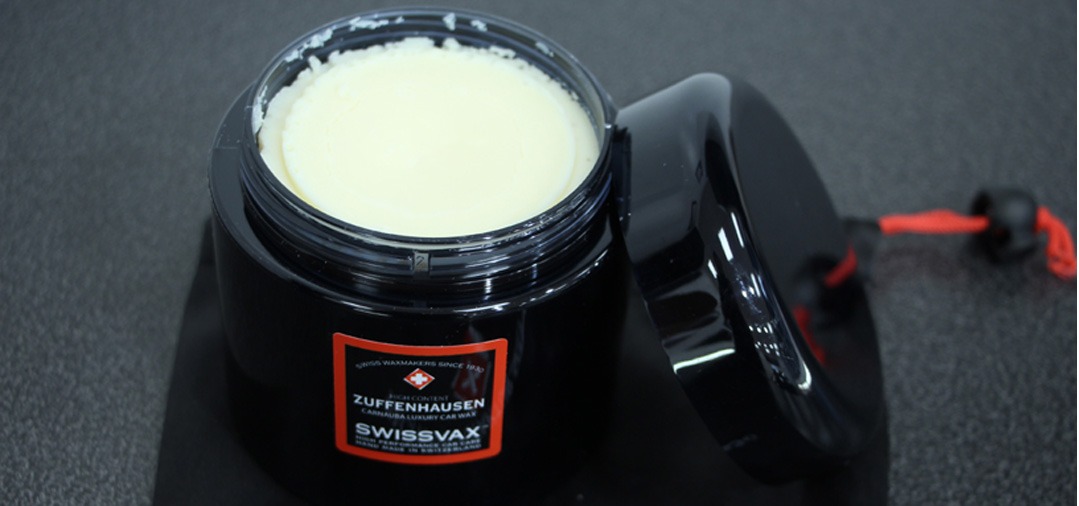 Voici l'une des cire sCarnauba de la gamme SwissVax